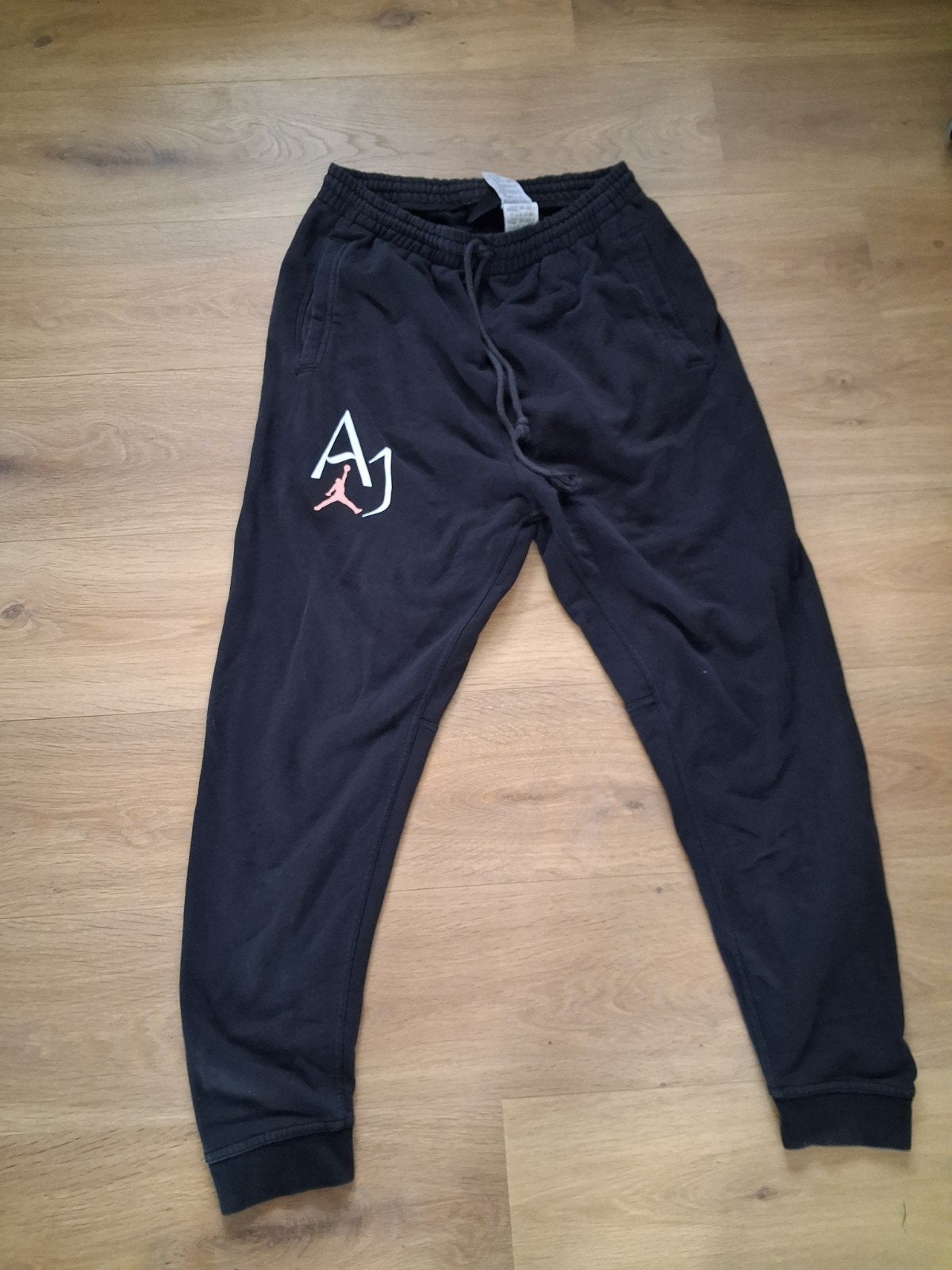 Jordan Joggingbroek Zwart Maat L - Comfortabel & Stijlvol, Maat 52/54 (L), Zwart, Ophalen of Verzenden, Zo goed als nieuw