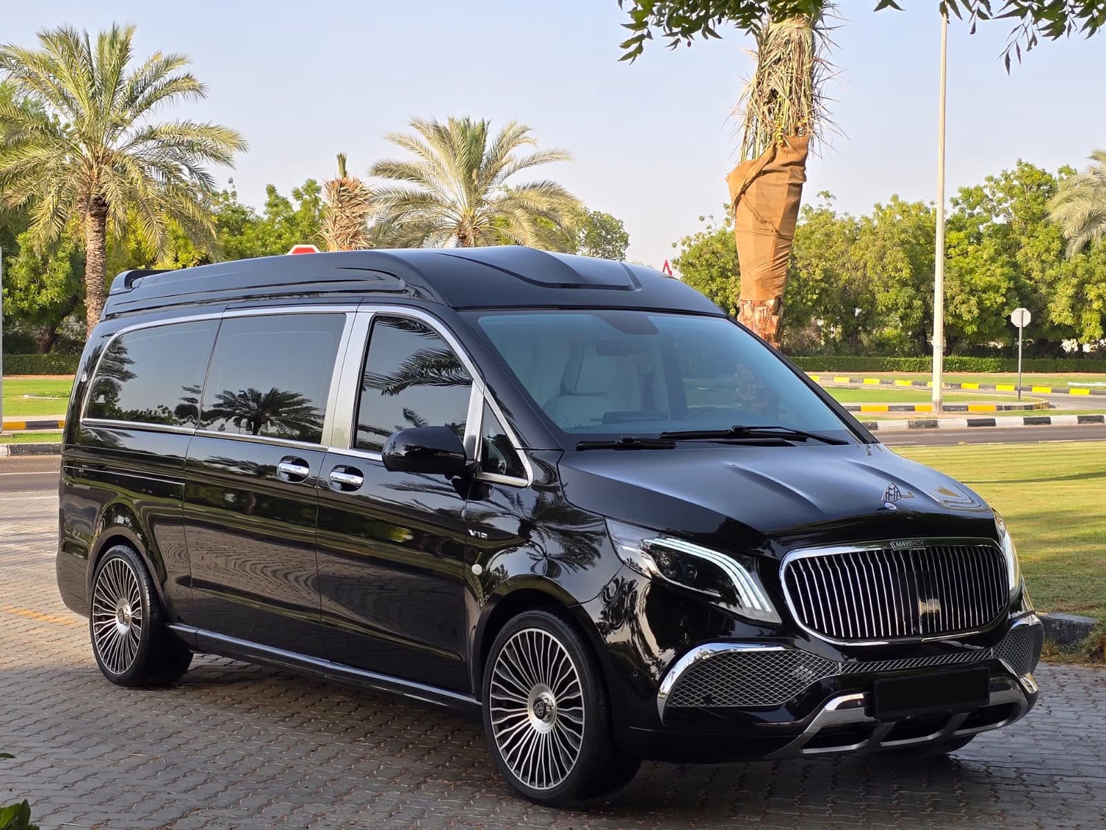 Maybach Mercedes V250 2023 Vip Luxe Zwart, Auto's, Automaat, Euro 6, Zwart, Leder