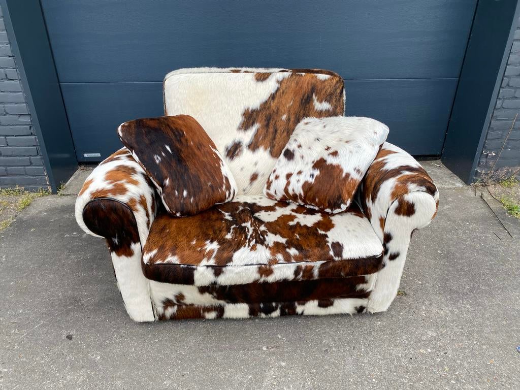 XL Alfred P Baxter fauteuil - Rundleren koeienhuid, Ophalen of Verzenden, Zo goed als nieuw, Leer, 100 tot 125 cm