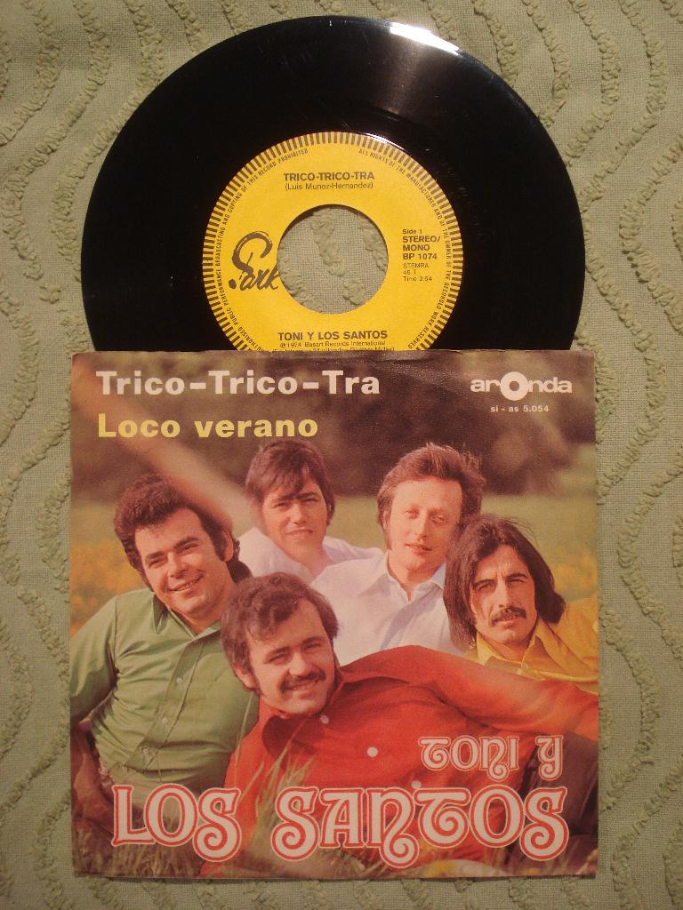 Toni y Los Santos 7" Vinyl Single: ‘Trico-Trico-Tra’ (NL), Ophalen of Verzenden, Zo goed als nieuw, Pop