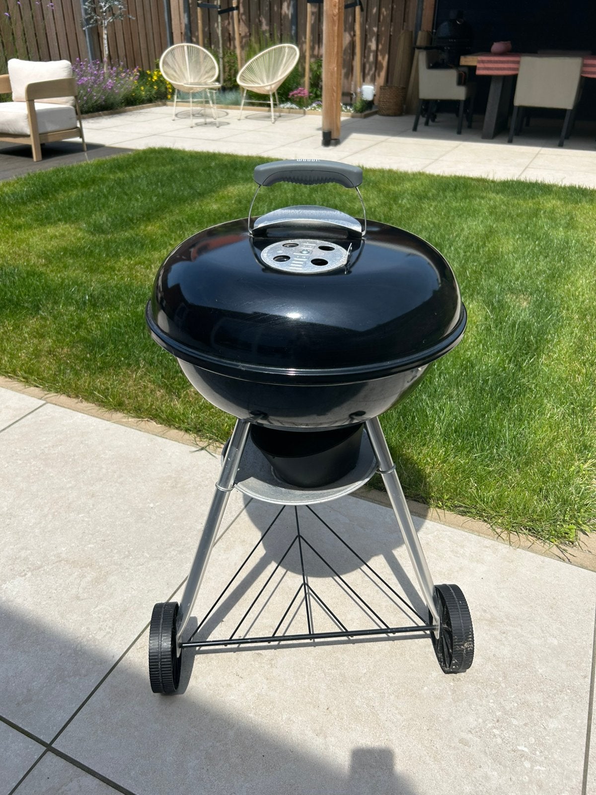 Weber houtskool barbecue/ bbq, Ophalen, Zo goed als nieuw