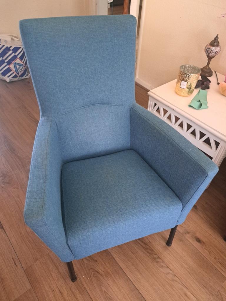 Leuke blauwe fauteuil nogsteeds beschikbaar!, Huis en Inrichting, Fauteuils, Ophalen, Gebruikt, 75 tot 100 cm, 50 tot 75 cm