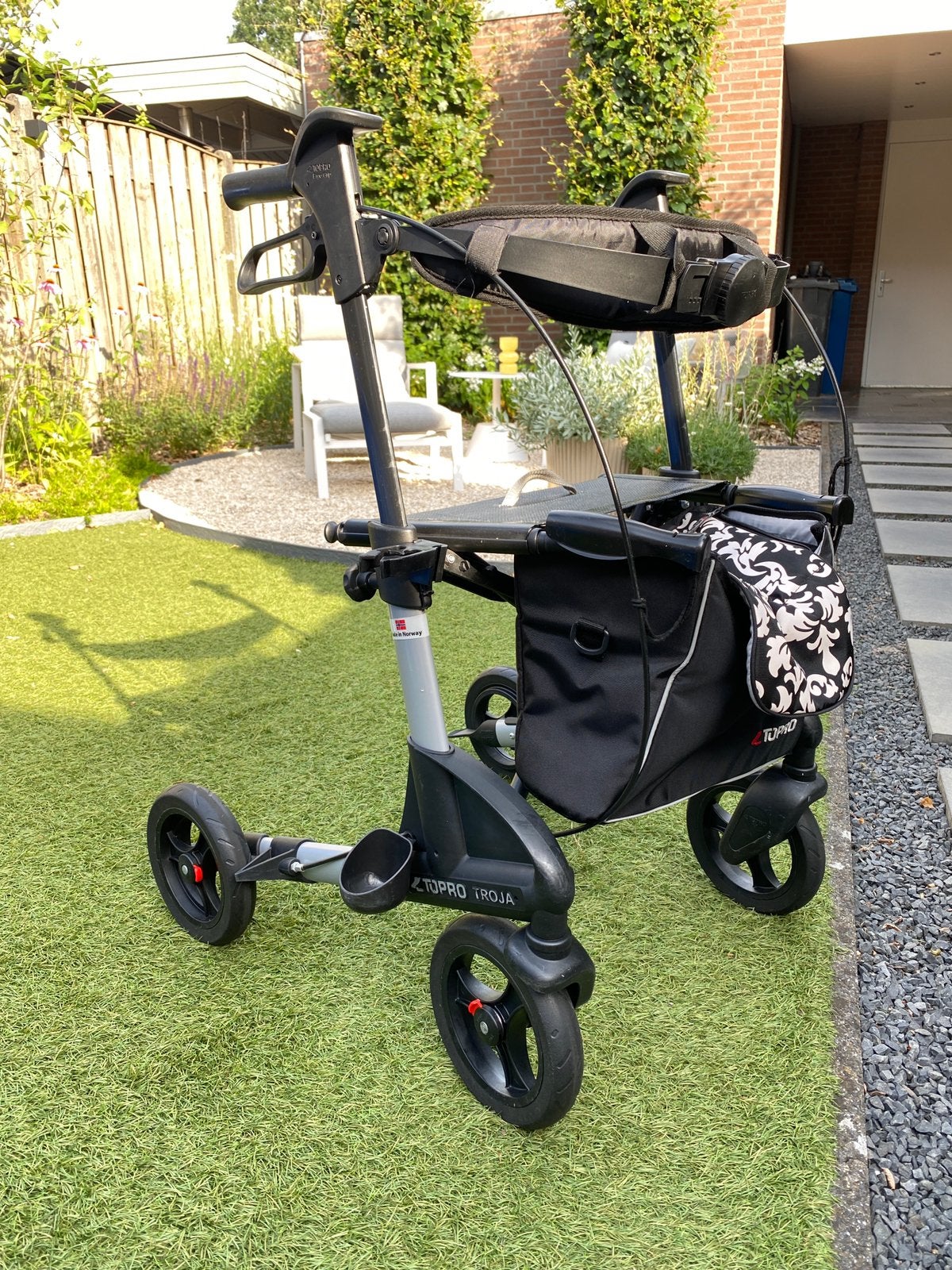 Topro Troja 2G - maat S - rollator met tas en rugband, Ophalen, Opvouwbaar, Zo goed als nieuw
