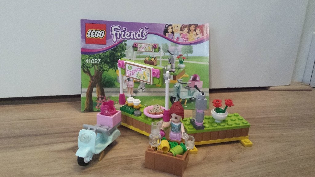 LEGO Friends Mia's Limonadekraam - 41027 Compl + Boekje!, Lego, Compleet, Friends, Ophalen of Verzenden