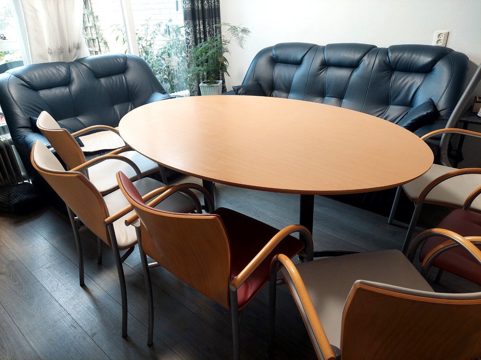 eet tafel met twee gratis banken, Ophalen, Gebruikt, Rechthoekig, 50 tot 100 cm