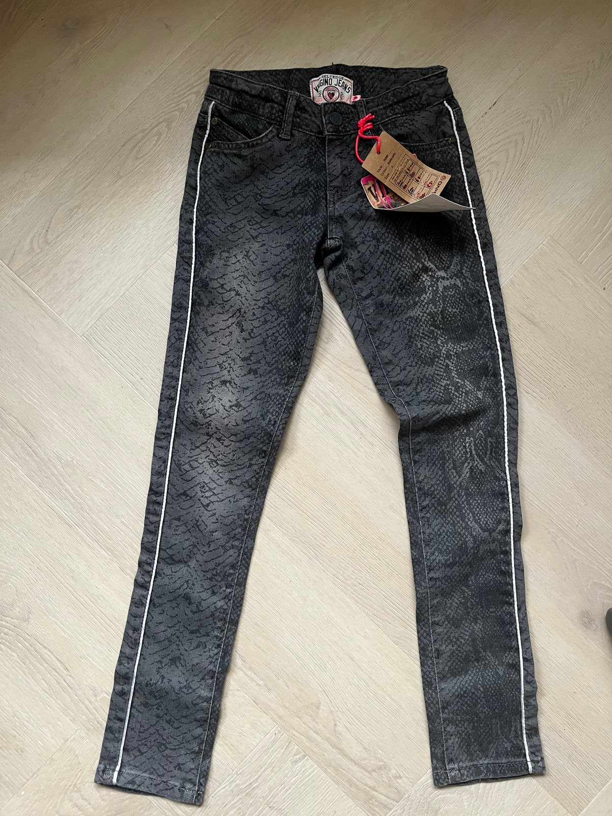 Vingino broek maat 140, Kinderen en Baby's, Kinderkleding | Maat 140, Ophalen of Verzenden, Nieuw, Meisje, Broek