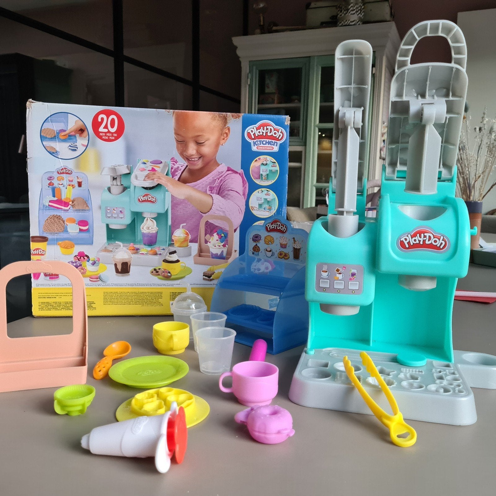 Play-Doh Kitchen Creations Super Colorful Café Speelset, Ophalen of Verzenden, Zo goed als nieuw, Knutselen