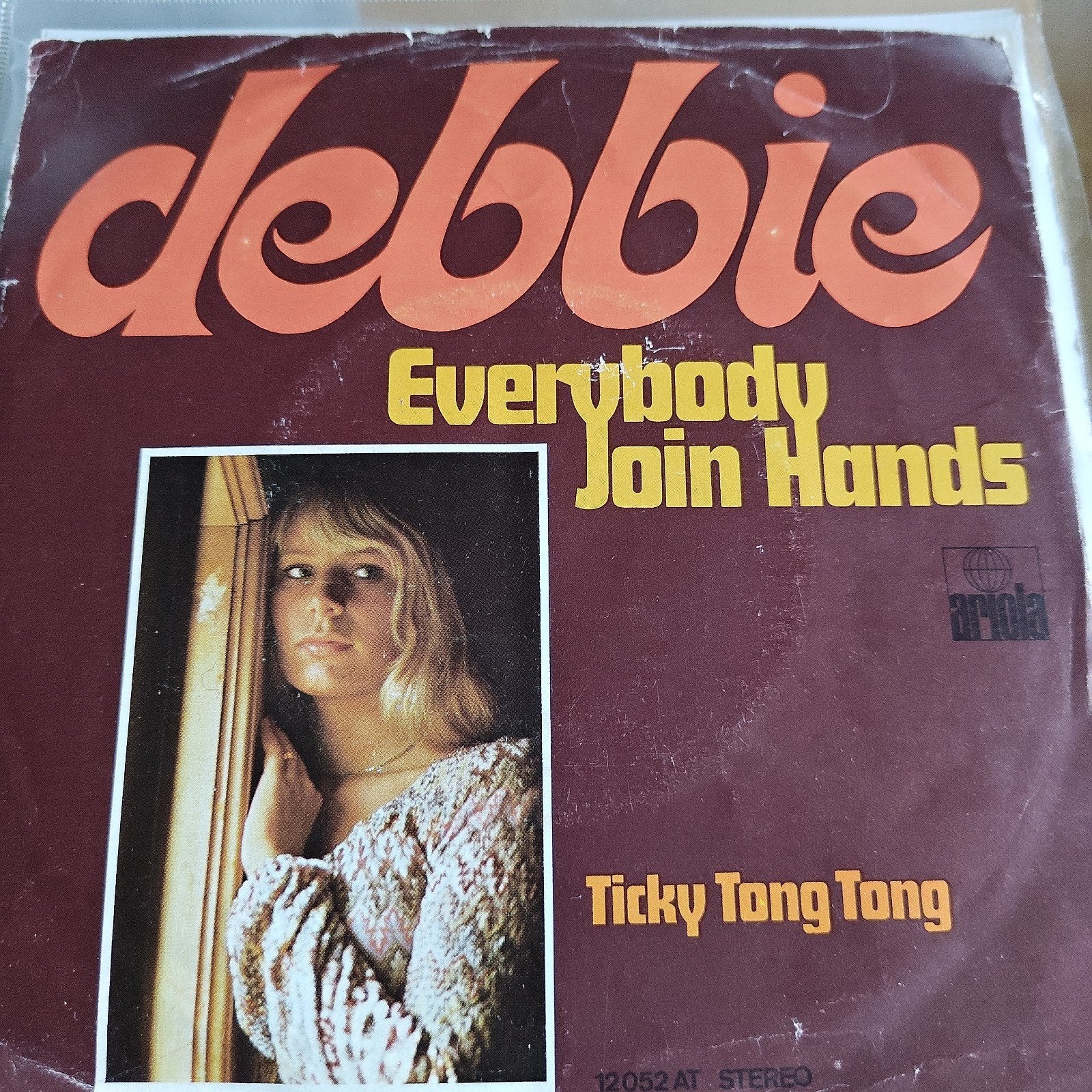 Debbie - Everybody Join Hands  Ticky Tong Tong (Vinyl Single, Gebruikt, 7 inch, Ophalen of Verzenden, Pop