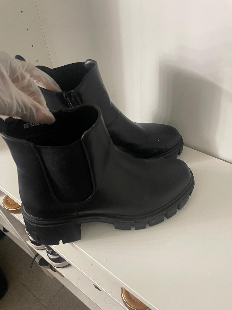 Gratis laarzen ophalen, Kleding | Dames, Schoenen, Ophalen, Schoenen met lage hakken, Zwart, Zo goed als nieuw