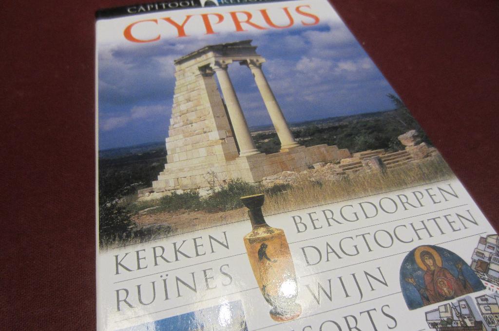 Capitool reisgids Cyprus 2010, Boeken, Reisgidsen, Capitool, Europa, Ophalen of Verzenden, Zo goed als nieuw