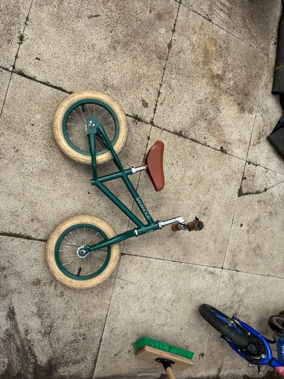 Banwood loopfiets groen - Zo goed als nieuw, Fietsen en Brommers, Fietsen | Kinderfietsjes, Ophalen, Zo goed als nieuw, 16 tot 20 inch