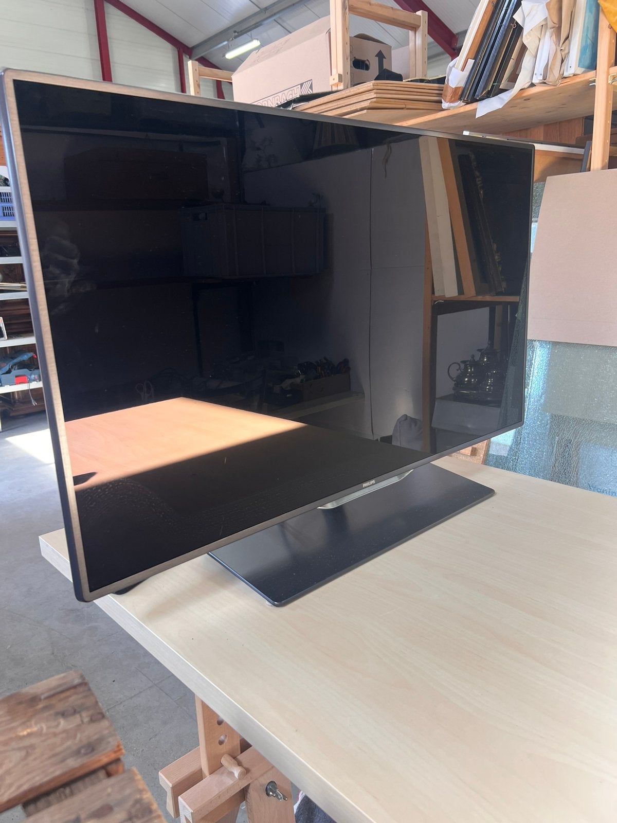 Philips 40PFL8007K/12 Smart TV 40 Inch - Ambilight XL, D, Philips, Ophalen of Verzenden, Zo goed als nieuw