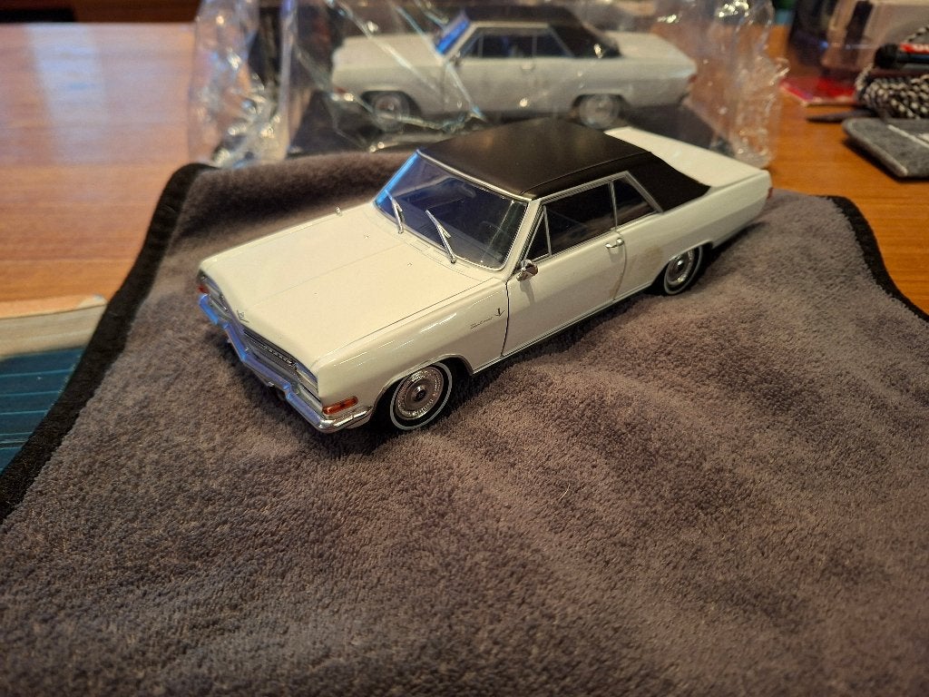 opel diplomat v8 coupé 1965 1:24 hachette. nieuw, Hobby en Vrije tijd, Modelauto's | 1:24, Ophalen of Verzenden, Nieuw, Auto, Overige merken