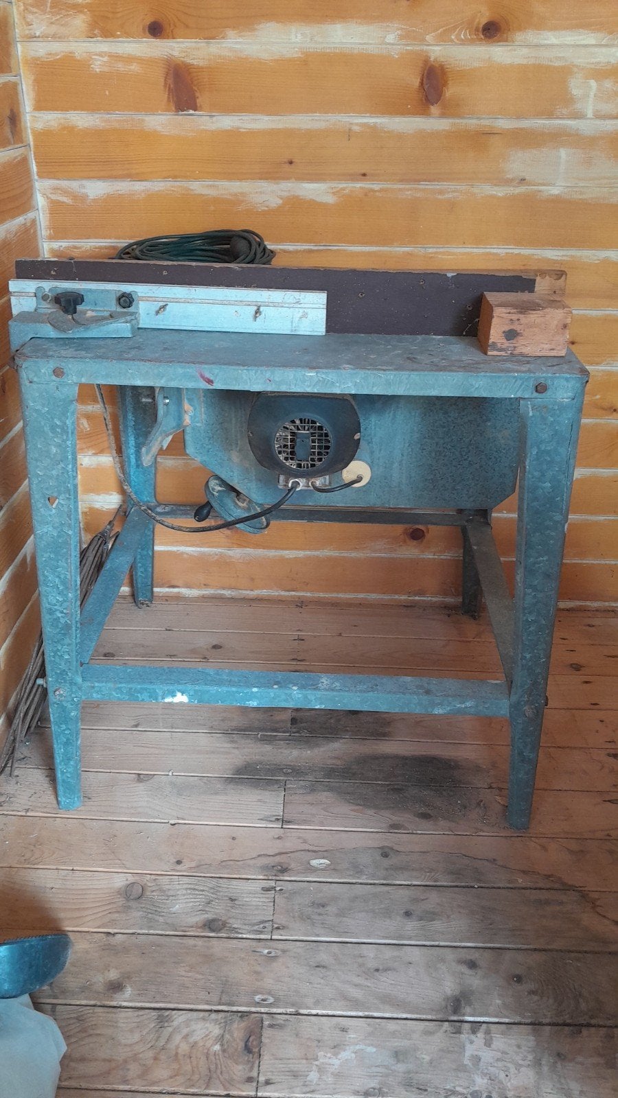 Zaagtafel inclusief zagen, Ophalen, Gebruikt