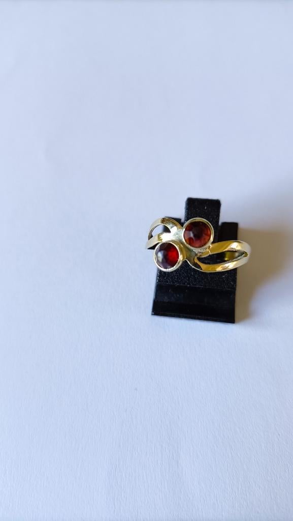 Vintage gouden ring met Granaat, 14 krt, Verzenden, Goud, Ring, Met edelsteen