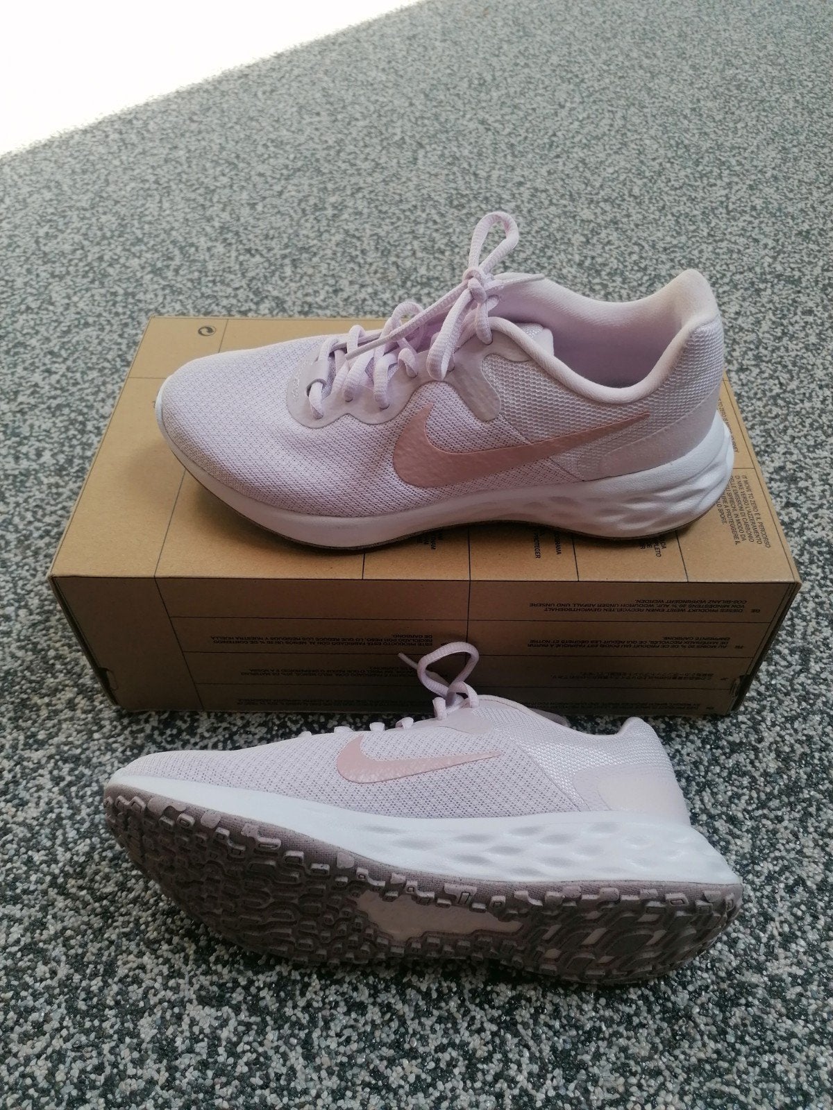 Nike revolution dames sneakers mt 37,5 nieuw, Ophalen, Zo goed als nieuw, Wit, Sneakers of Gympen