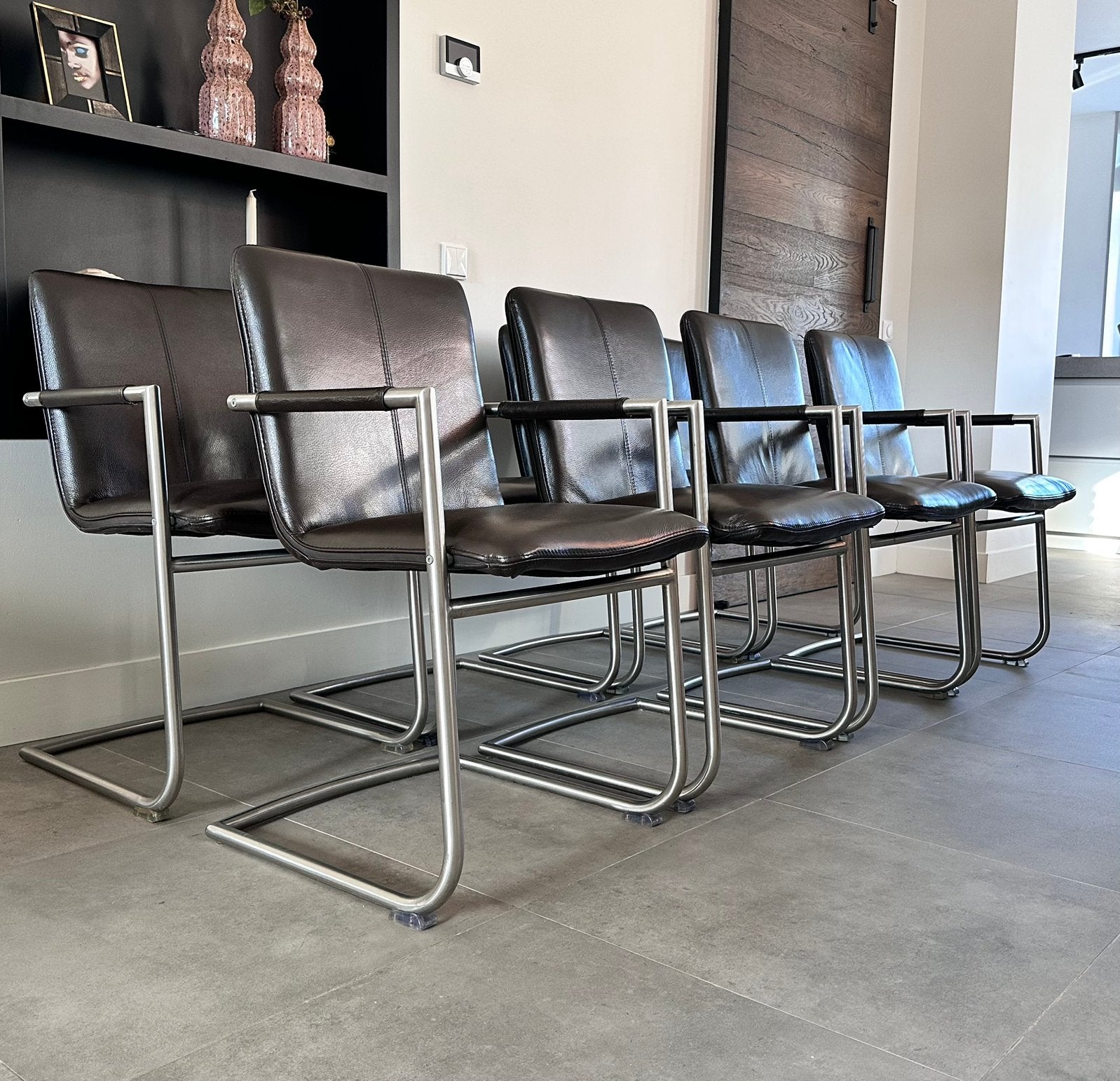 4/6/8 bruin lederen Henders & Hazel design eetkamerstoelen, Ophalen, Bruin, ---, Henders en Hazel