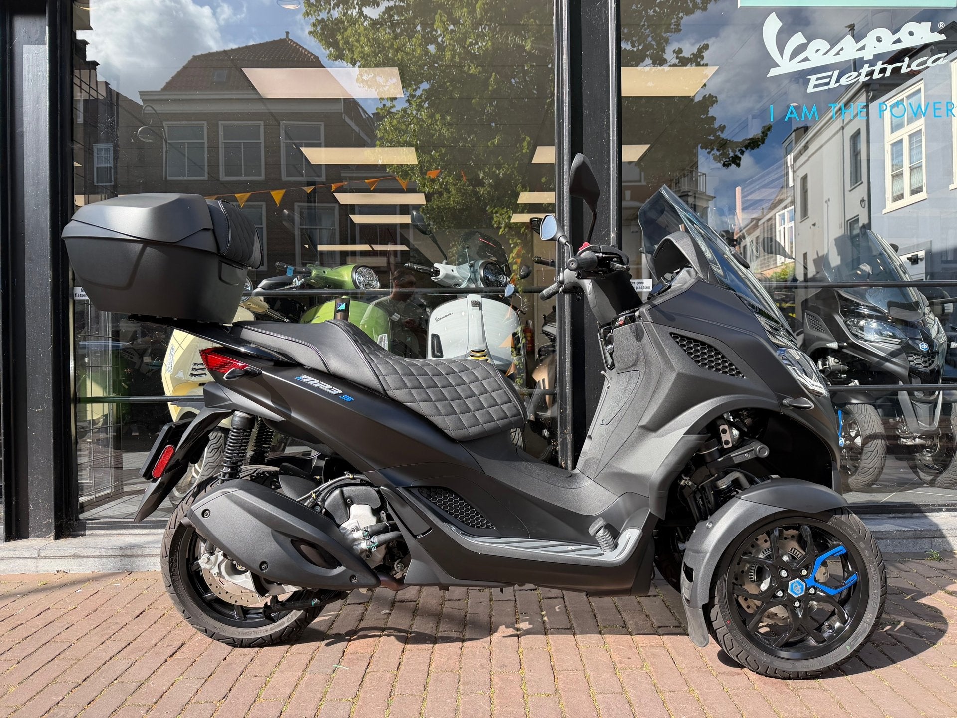 Piaggio 310 MP3 HPE Sport 2026 | SPECIAL | FULL-OPTIONS | 99, Motoren, Motoren | Piaggio, Scooter, Bedrijf, 310 cc, 12 t/m 35 kW