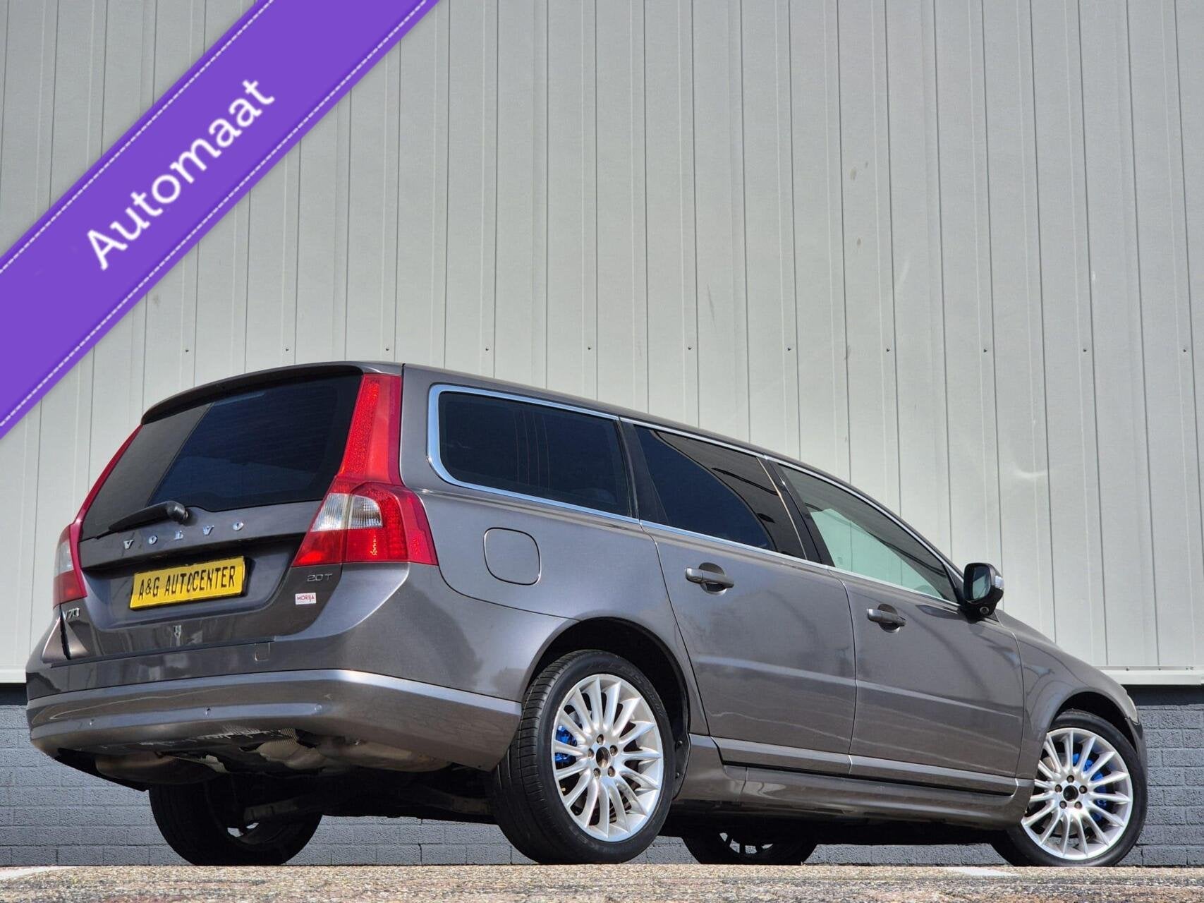 Volvo V70 2.0T Momentum/1e Eig/203 PK/Leer/Navi/Xenon/Bomvol, Auto's, Gebruikt, 4 cilinders, 1558 kg, 203 pk