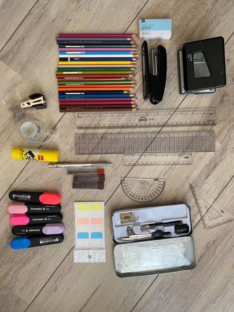 schoolspullen set, Ophalen of Verzenden, Zo goed als nieuw