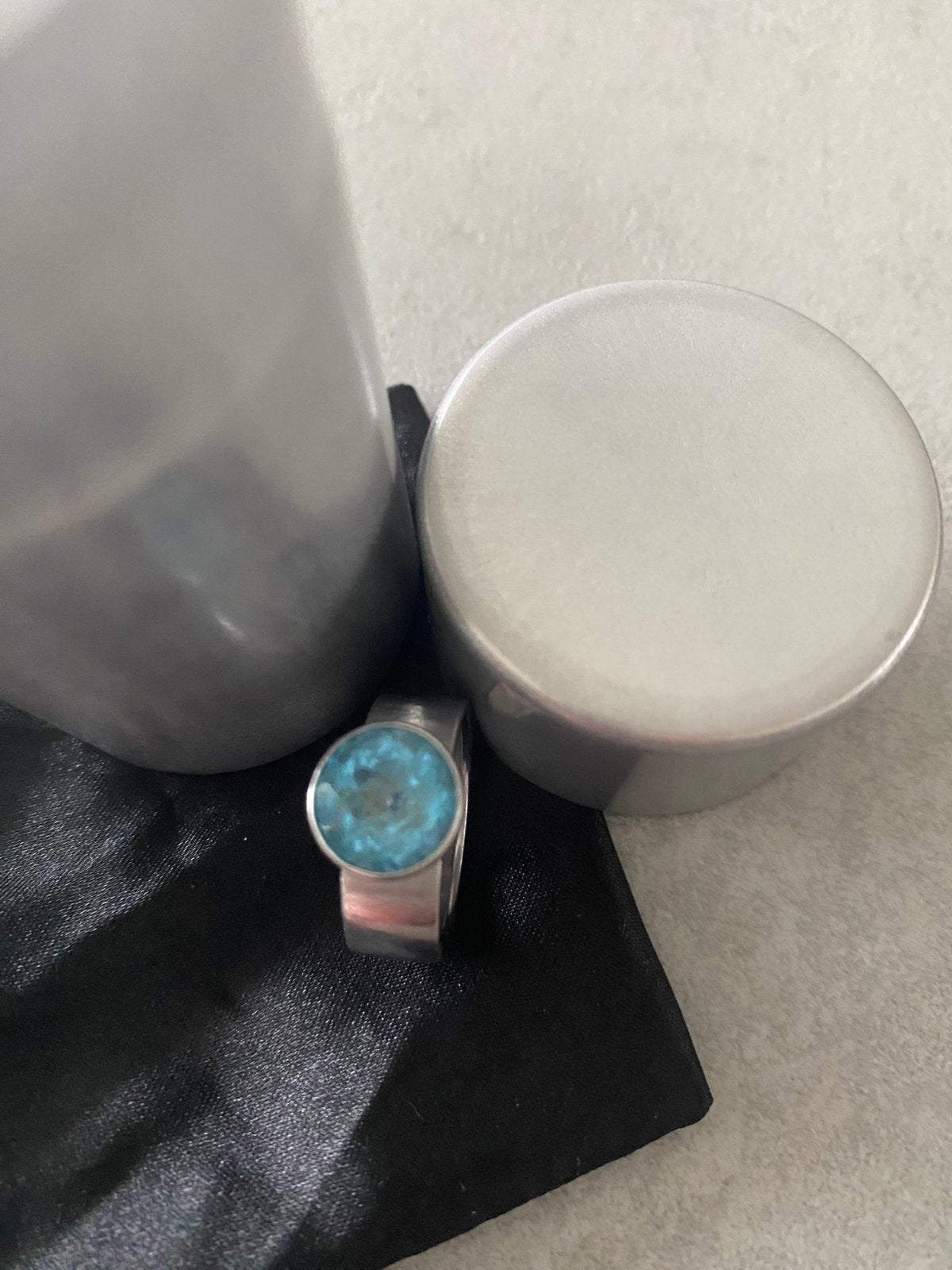 ZGAN Metalen ring met edelsteen, Ophalen of Verzenden, Zo goed als nieuw, Grijs, Meisje