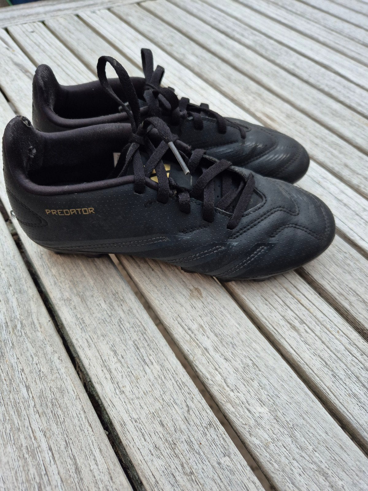 Adidas Predator voetbalschoenen maat 35, Ophalen, Gebruikt, Schoenen