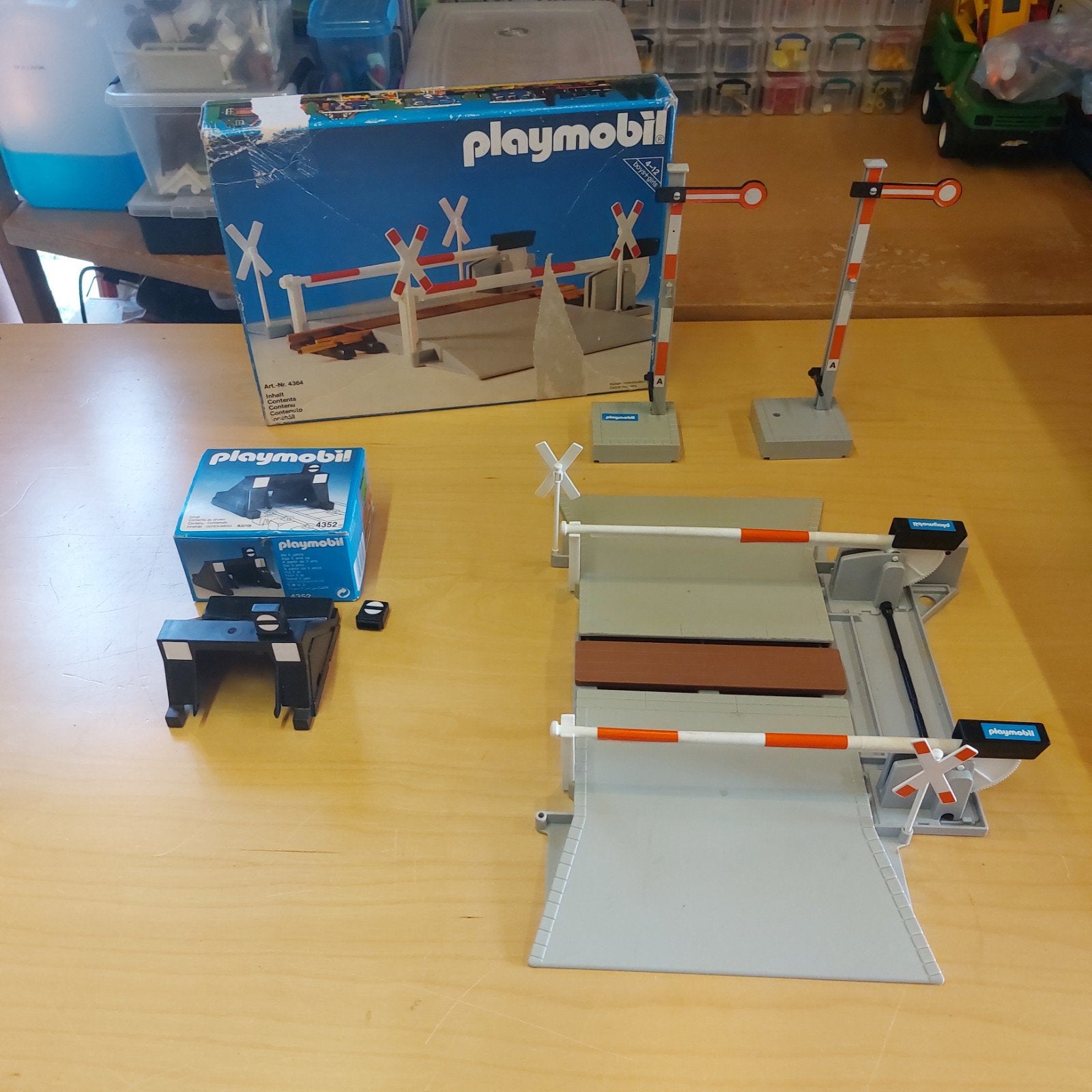Playmobil stootblok, overweg & 2 seinpalen, Gelijkstroom of Wisselstroom, Brug, Tunnel of Gebouw, Analoog, Ophalen