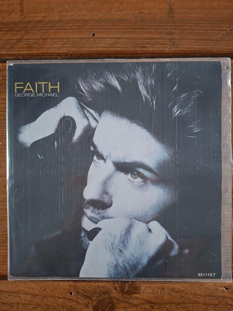 George Michael - Faith / Hand to mouth, Cd's en Dvd's, Vinyl Singles, Verzenden, Overige genres, 7 inch, Zo goed als nieuw