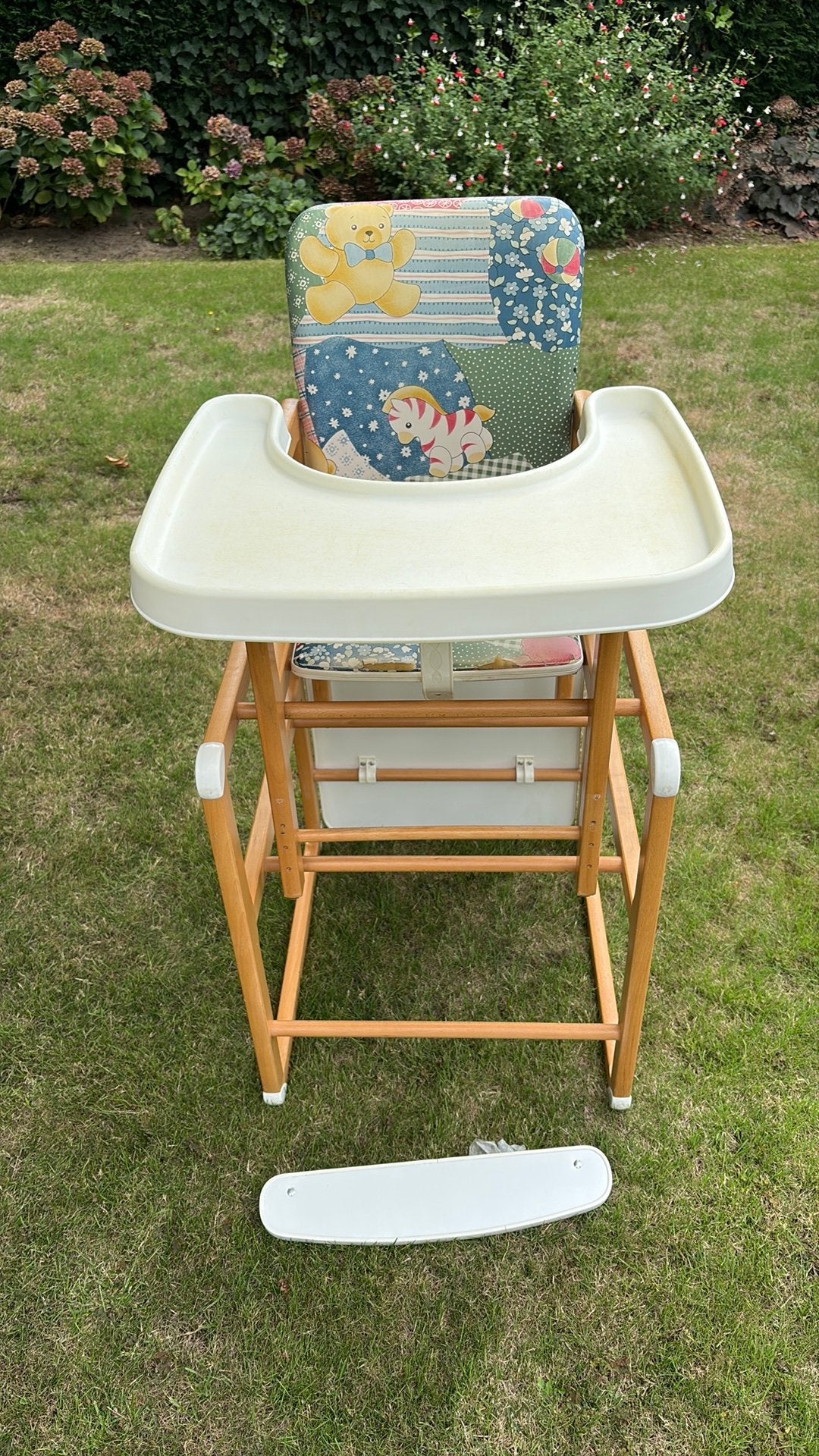 Kinder stoeltje met tafeltje, Kinderen en Baby's, Kinderstoelen, Ophalen, Gebruikt, Overige typen