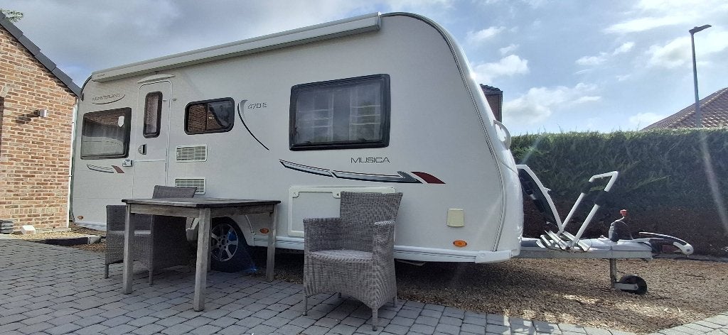 LMC 470E MUSICA vanaf 13.000€, Ophalen, Gebruikt