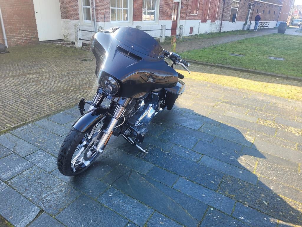 Harley-Davidson Street Glide Special - Zwart, Custom Velgen, 2 cilinders, Motorrijbewijs A, Gebruikt, Cruise Control