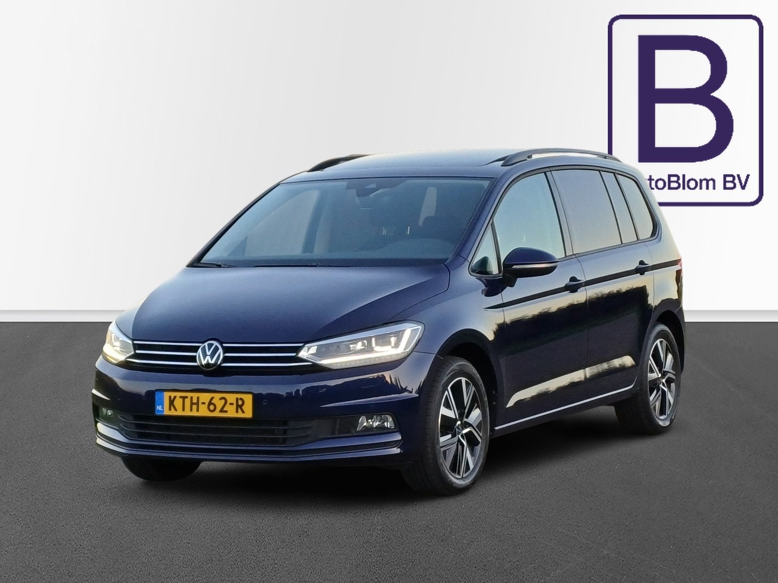 Volkswagen Touran 1.5 TSI Highline 7-Pers /Pano/Camera/Led/C, Dealer onderhouden, Euro 6, 4 cilinders, 150 pk