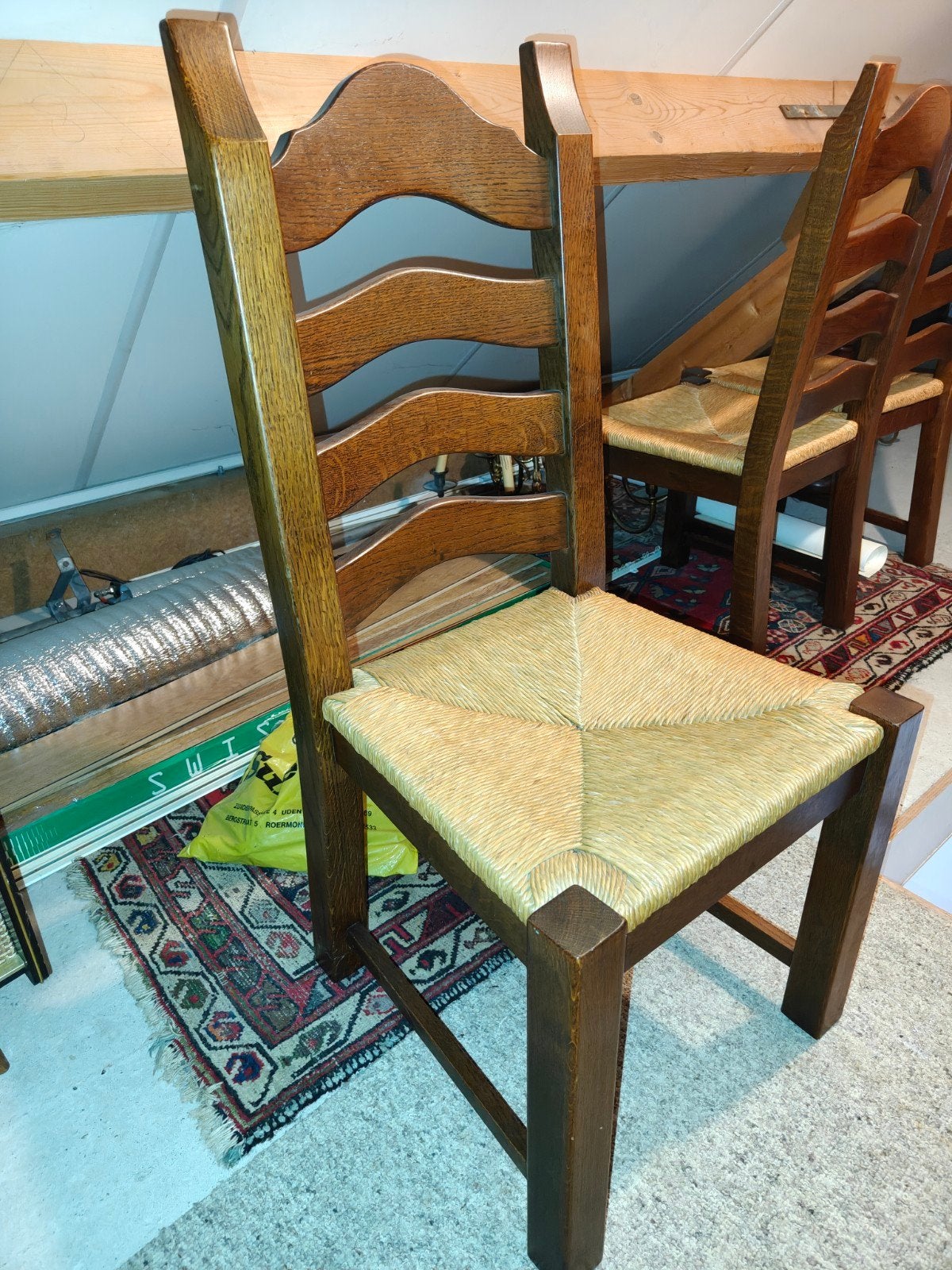 GRATIS 6 robuuste houten stoelen met rieten zitting, Ophalen, Bruin, Vijf, Zes of meer stoelen, Hout