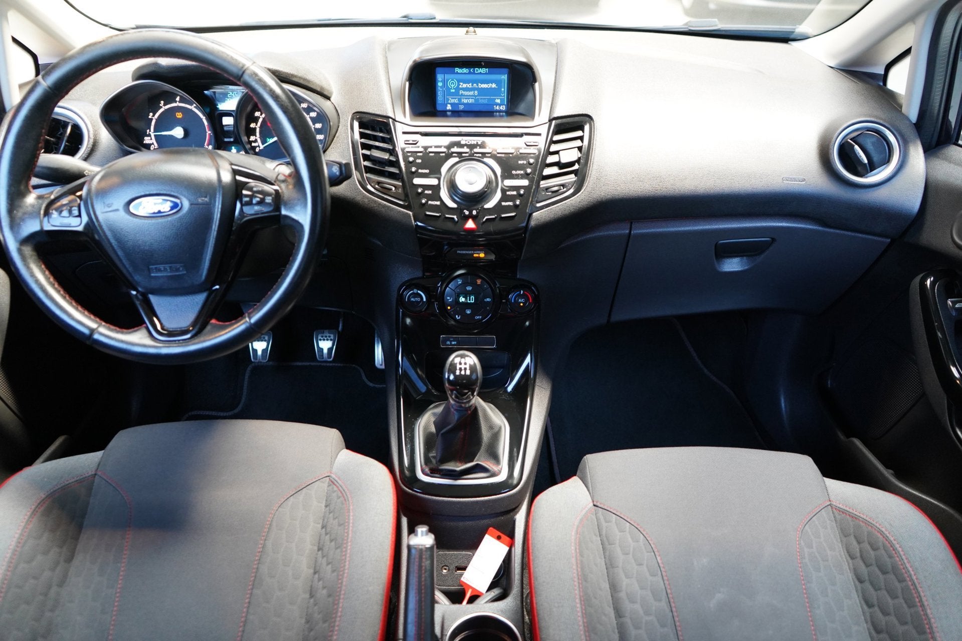 Ford Fiesta 1.0 EcoBoost Black Edition | NAVI | AIRCO | CRUI, Auto's, Voorwielaandrijving, Stof, Euro 6, 1028 kg