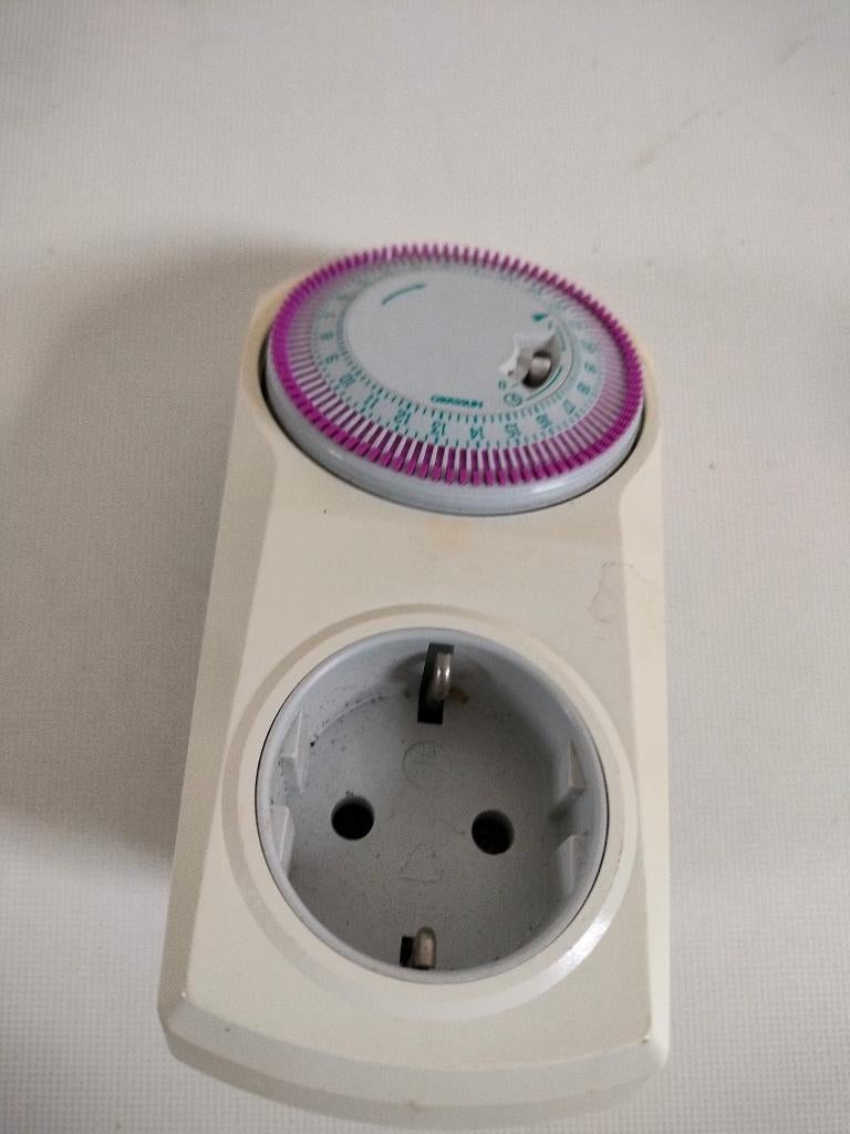 Grasslin analoge timer, Doe-het-zelf en Verbouw, Elektra en Kabels, Ophalen of Verzenden, Gebruikt, Schakelaar