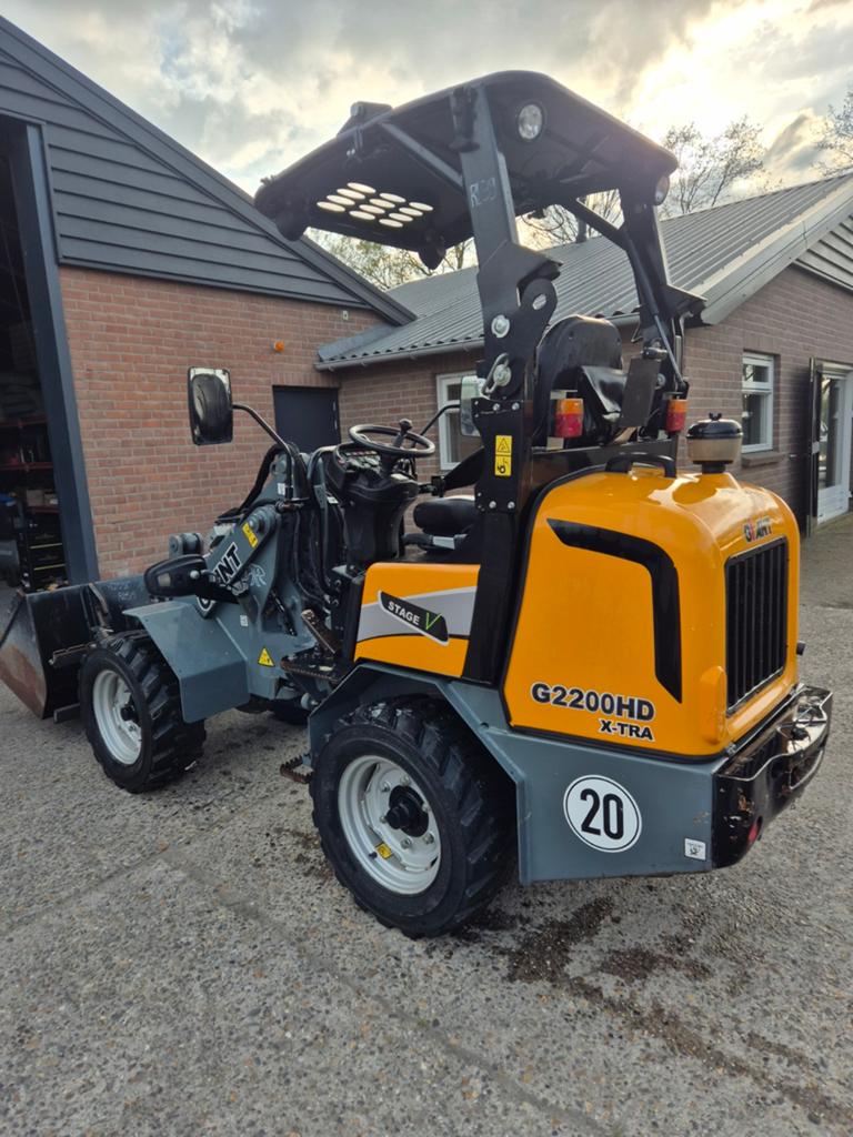 Giant 2200 hd extra, Ophalen, Wiellader of Shovel