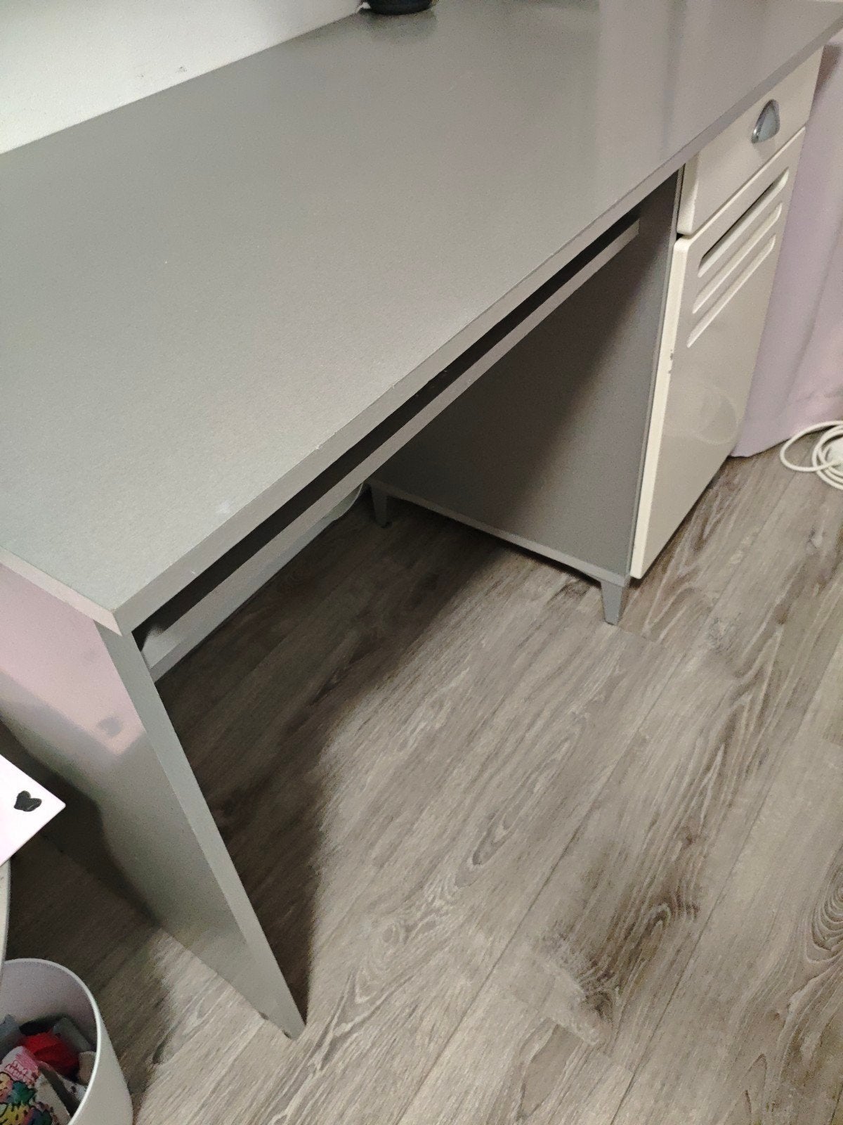 Mooi compact bureau zo goed als nieuw, bureau 120cm lang, Huis en Inrichting, Ophalen, Zo goed als nieuw