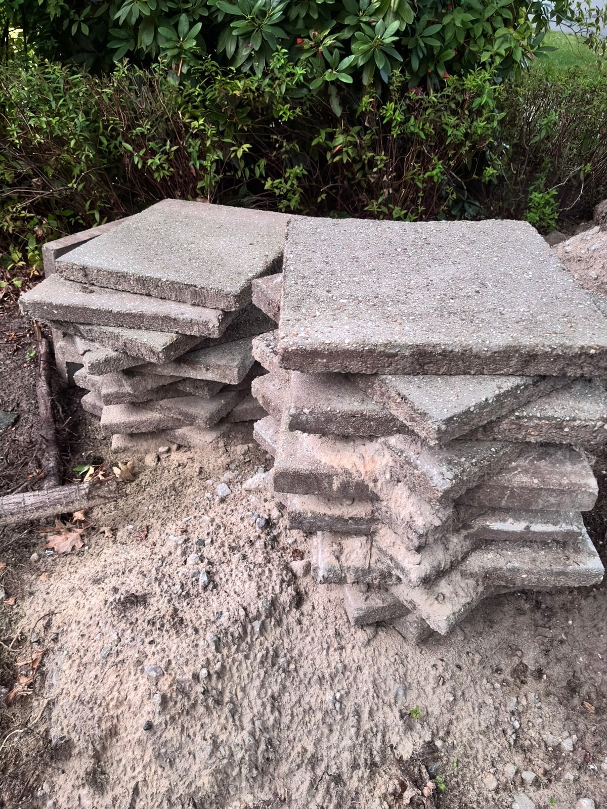 GRATIS - betontegels 0,5x0,5 m, Ophalen, Gebruikt, 10 m² of meer, Beton