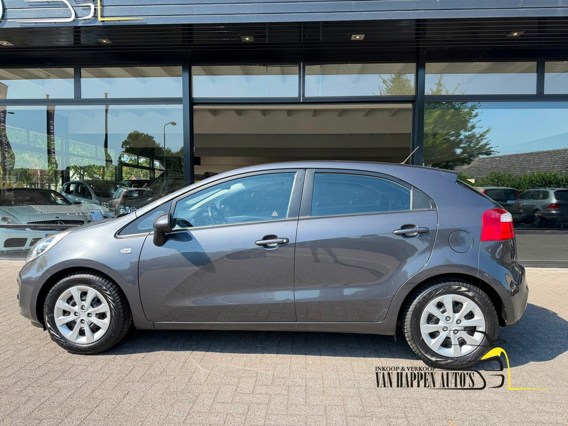 Kia Rio 1.2 CVVT BusinessLine / 8-2027, Auto's, Kia, Bedrijf, Handgeschakeld, Rio, Zilver of Grijs