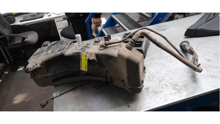 Adblue tank van een Ford Ranger, Gebruikt, -, -, Ophalen of Verzenden