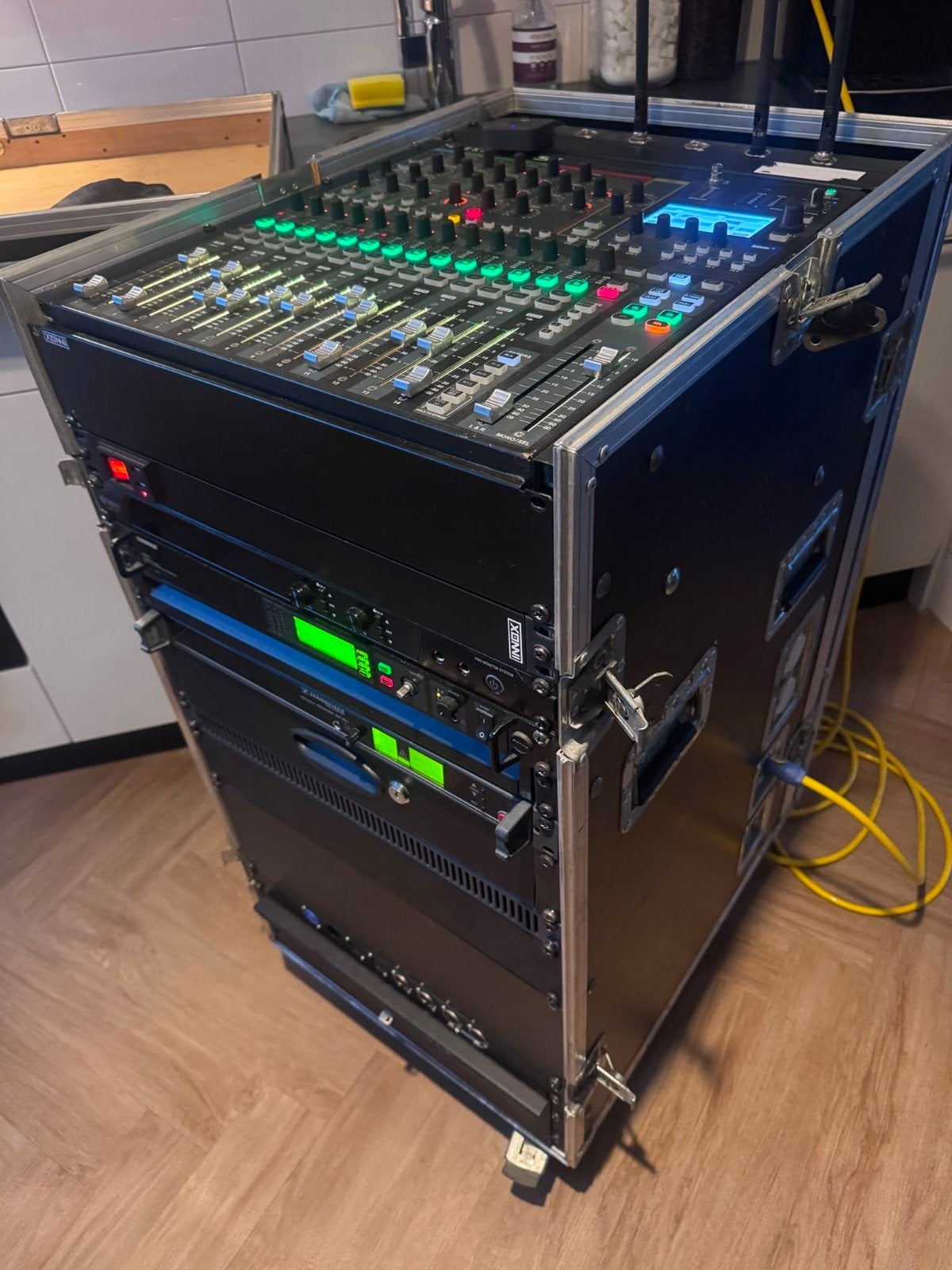 PA geluidsset: Soundcraft Si Compact 24 en meer, Muziek en Instrumenten, Mengpanelen, Ophalen