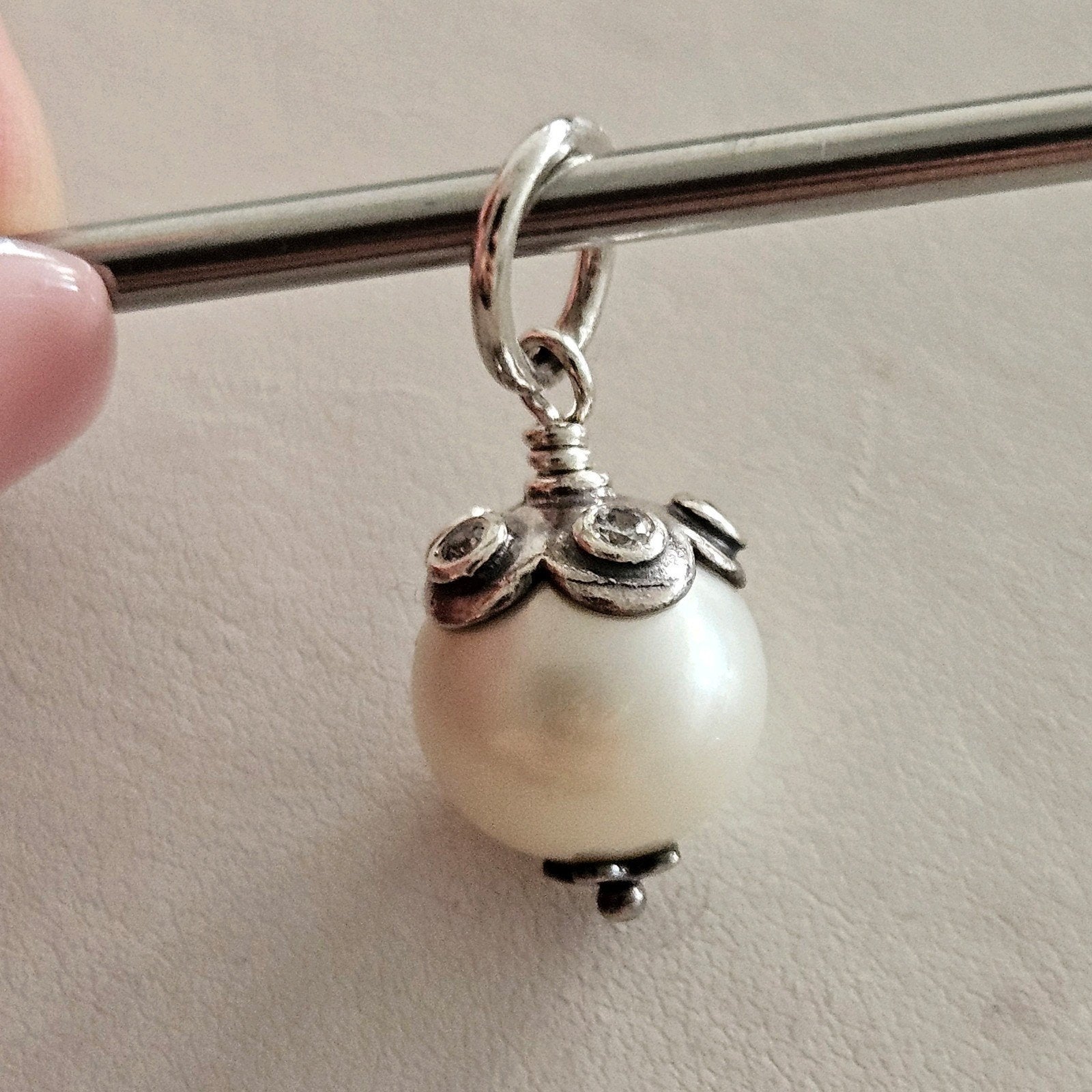 Pandora parel hanger 390162P (long retired), Sieraden, Tassen en Uiterlijk, Bedels, Ophalen of Verzenden, Zo goed als nieuw, Zilver