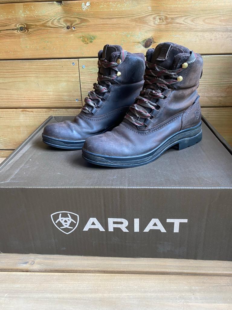 Ariat Harper Waterproof Laarzen - Donkerbruin, Maat 38.5, Kleding | Dames, Schoenen, Ophalen of Verzenden, Gedragen, Bruin, Lage of Enkellaarzen