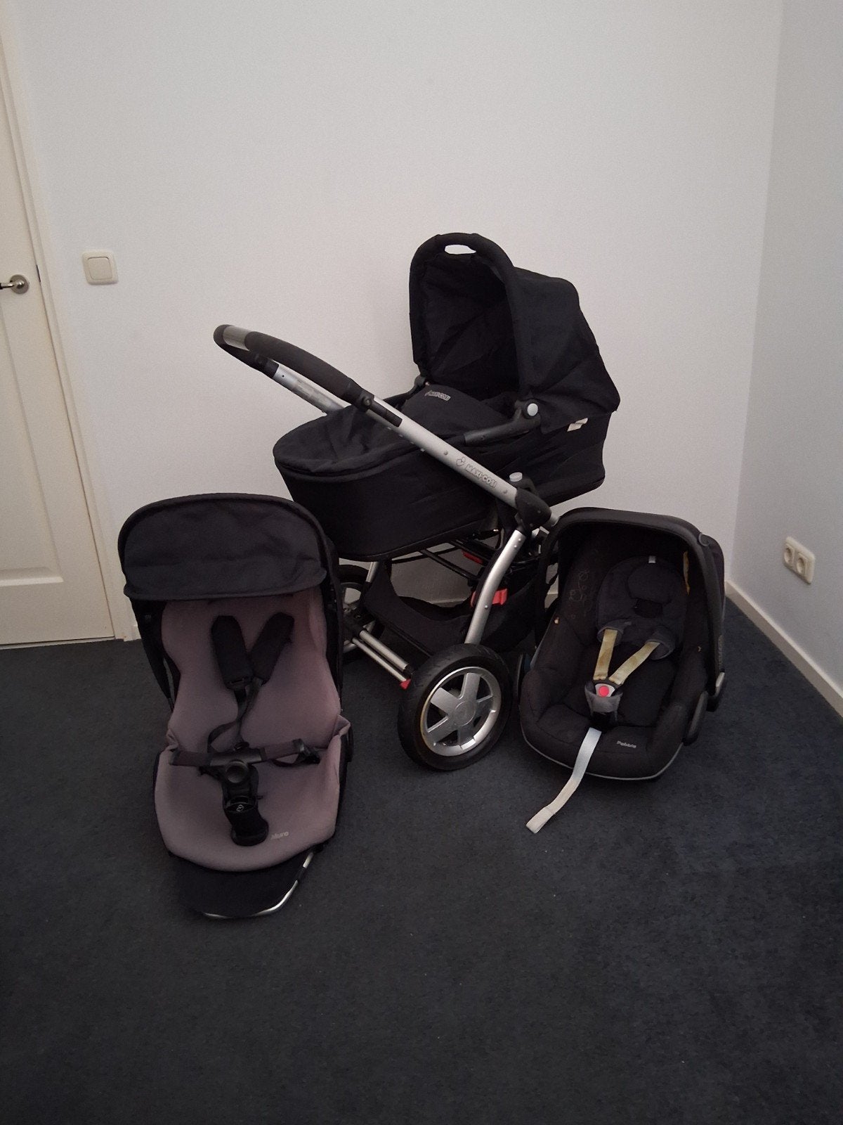 Maxi-Cosi Mura Plus 4 Combiwagen met autostoeltje, Kinderen en Baby's, Kinderwagens en Combinaties, Ophalen, Zo goed als nieuw