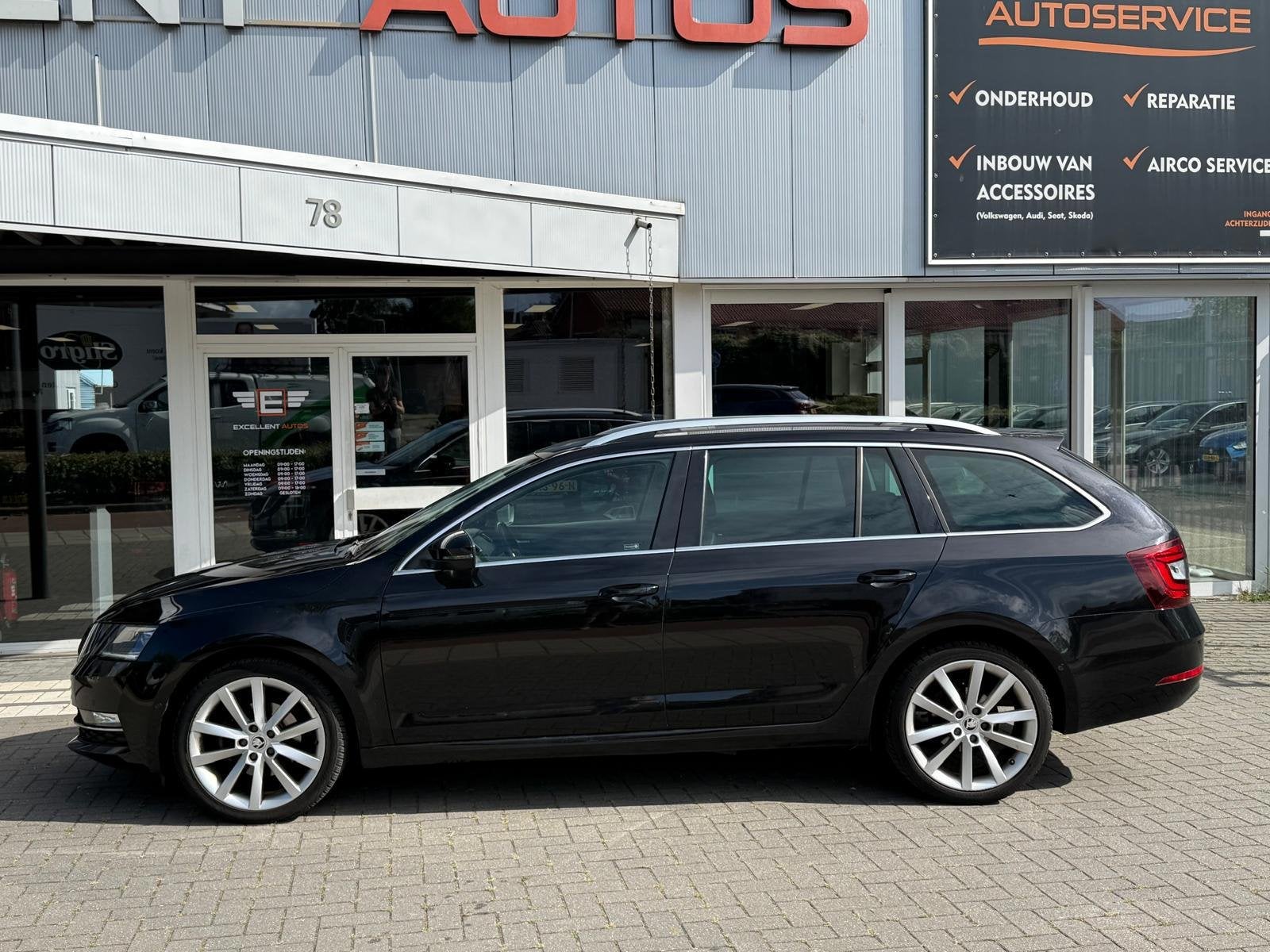 Skoda Octavia Combi 1.0 TSI Greentech Style Business, Auto's, Voorwielaandrijving, Gebruikt, Origineel Nederlands, Handgeschakeld
