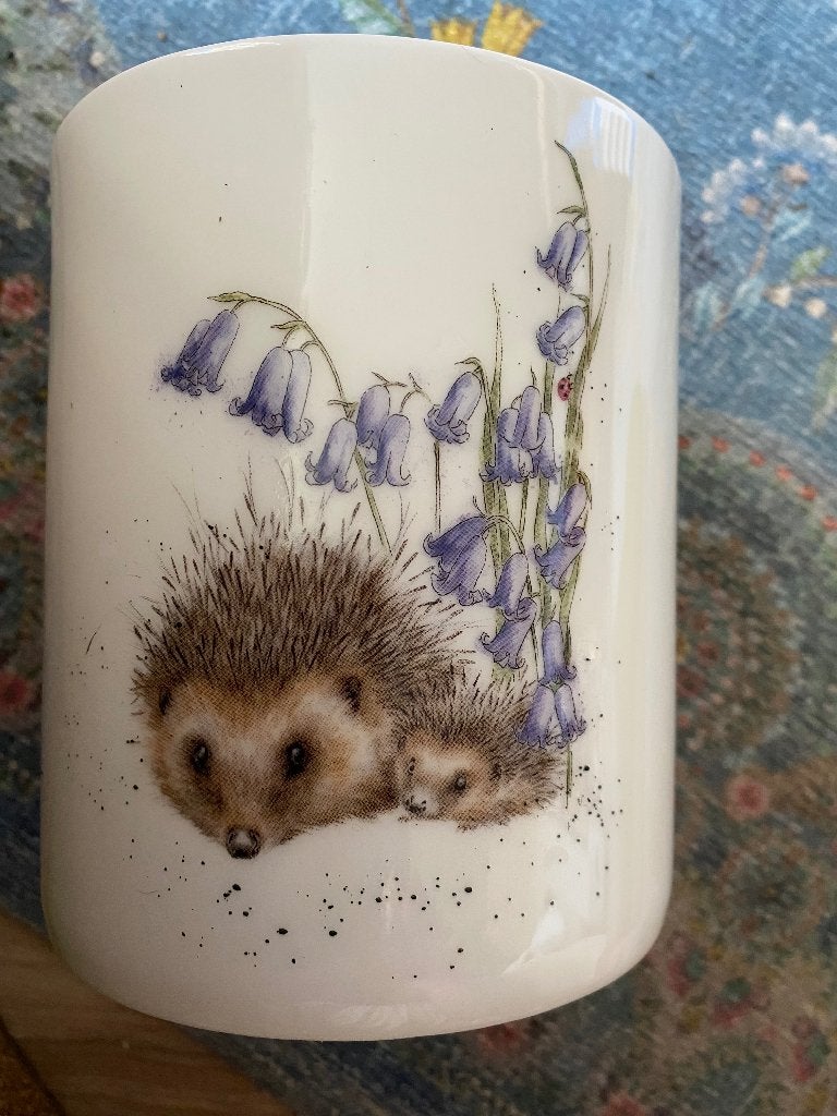 Wrendale Royal Worcester egel campanula bloemen pot, Ophalen of Verzenden, Zo goed als nieuw, Porselein, Overige typen