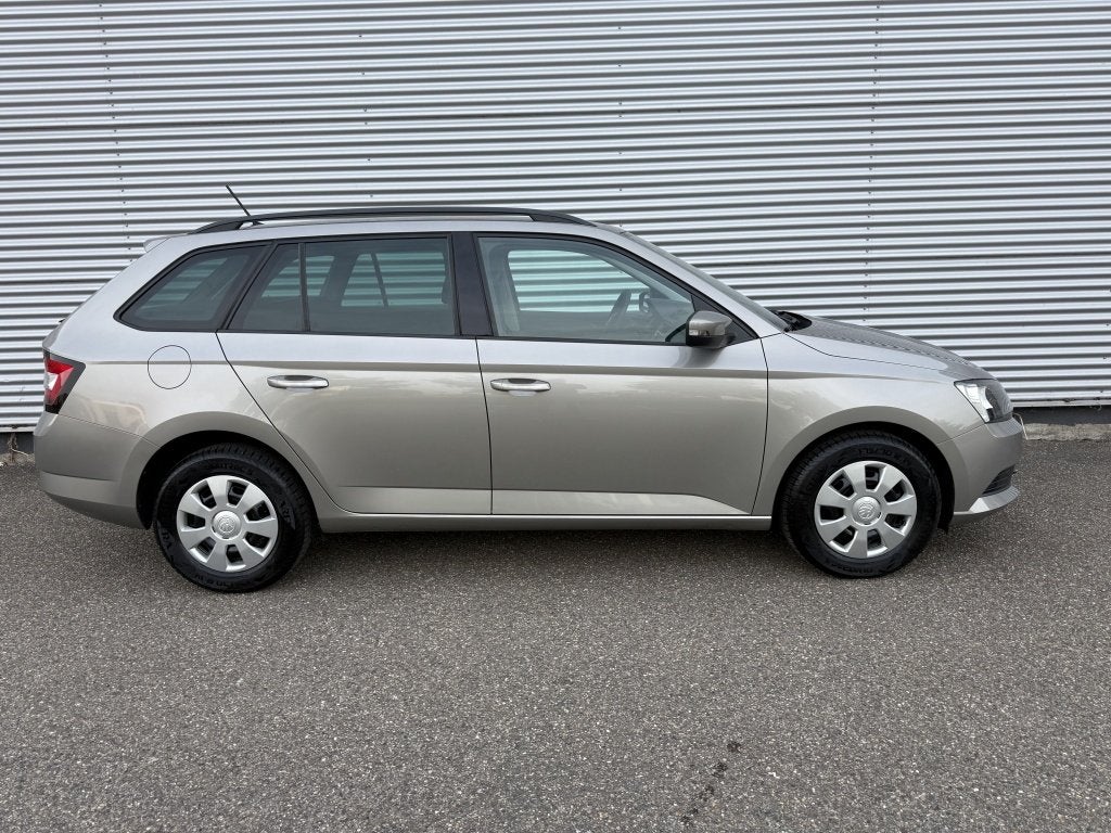 Skoda Fabia Combi 1.0 MPI Active NAP Airco Elektrische ramen, Stof, Euro 6, 979 kg, Handgeschakeld