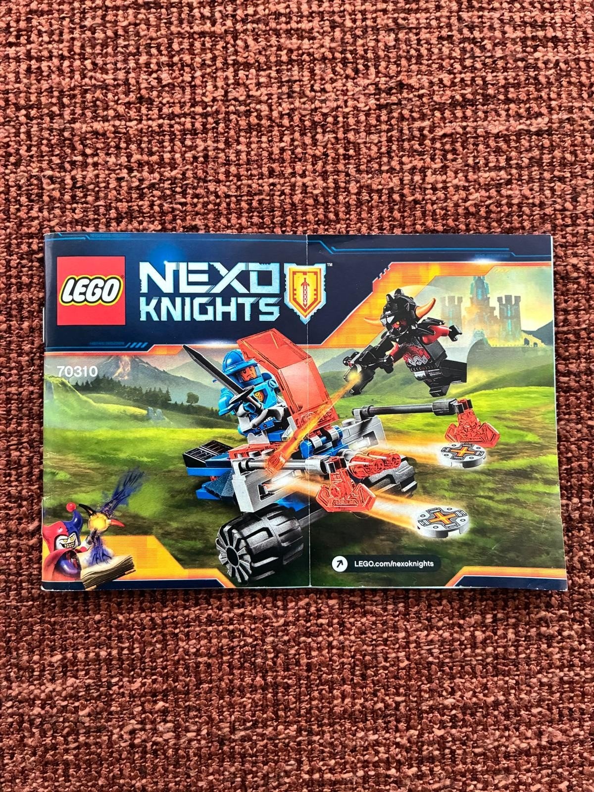 LEGO Nexo Knights 70310 Ridderstrijder met minifiguren, Lego, Ophalen of Verzenden, Zo goed als nieuw, Inclusief instructies