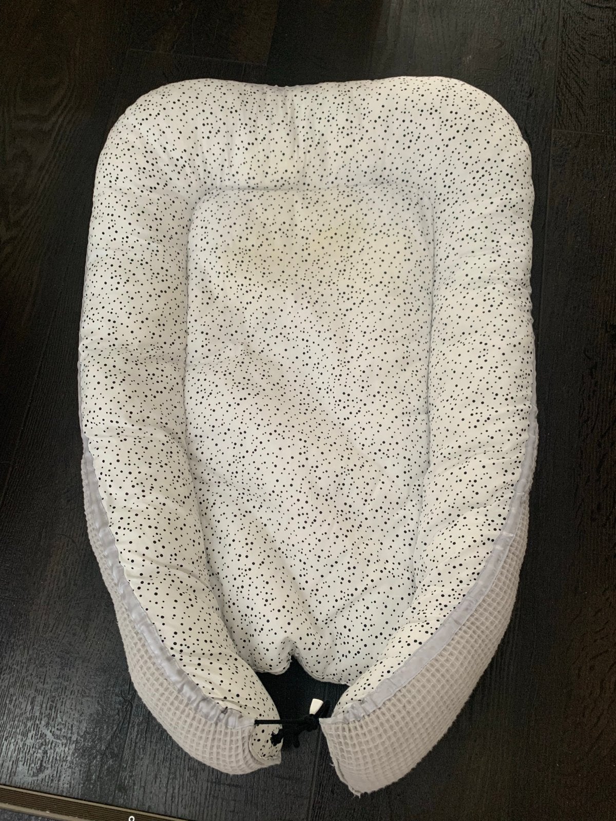 Comfortabel babynestje met stippenpatroon, Ophalen, Gebruikt, Minder dan 140 cm, Minder dan 70 cm