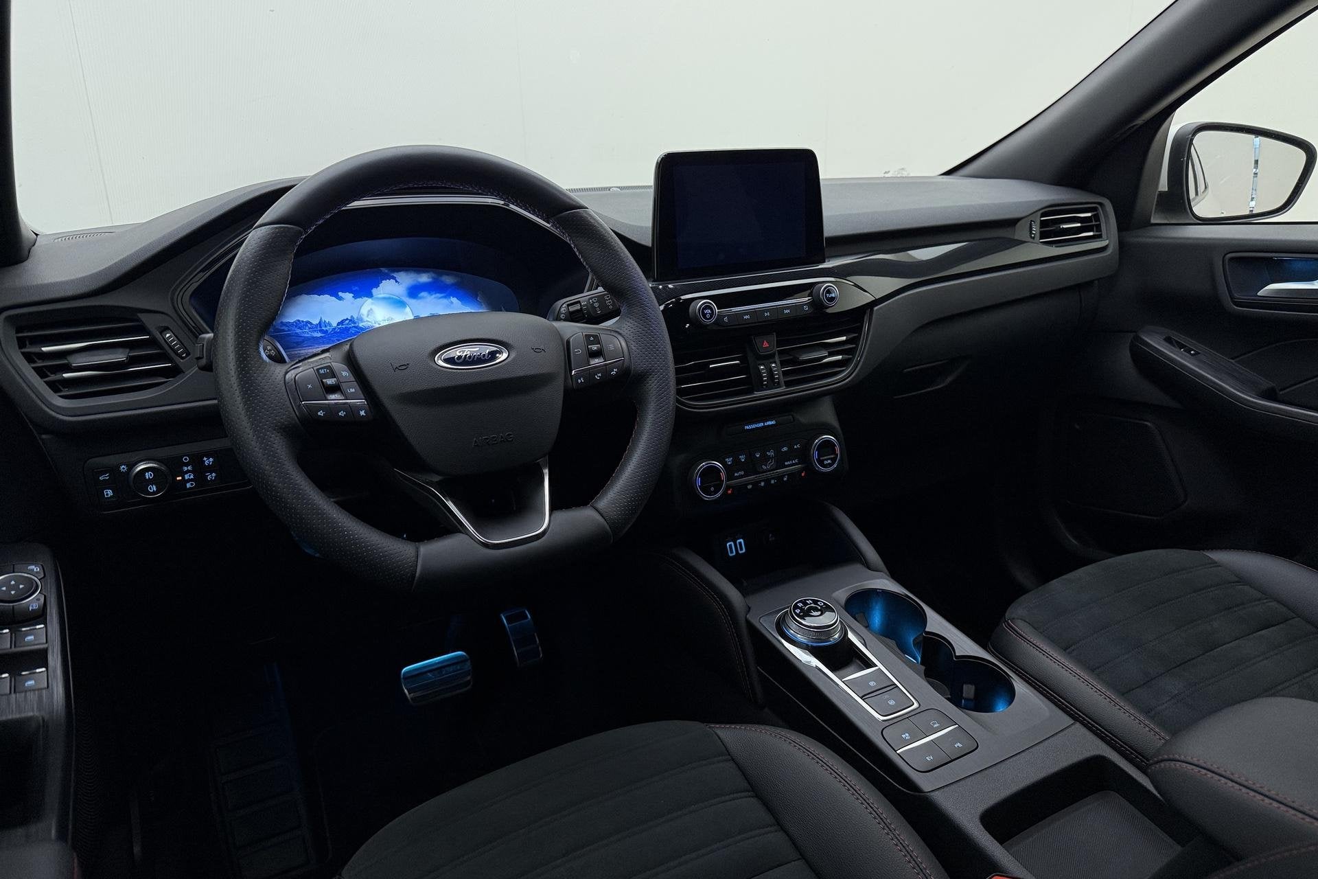Ford Kuga 2.5 PHEV ST-Line 225 Pk | Stoel/Stuur/Voorraam Ver, Gebruikt, Euro 6, 4 cilinders, Wit